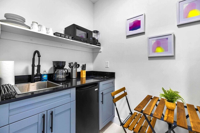 Photo - 1784 NW 31st St Unidad FL1-ID1239911P