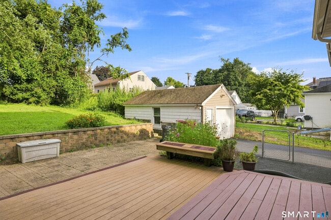 Photo - 109 Johnson St