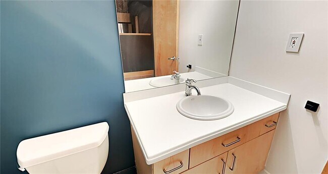 Photo - 267 Peters St SW Unit 102