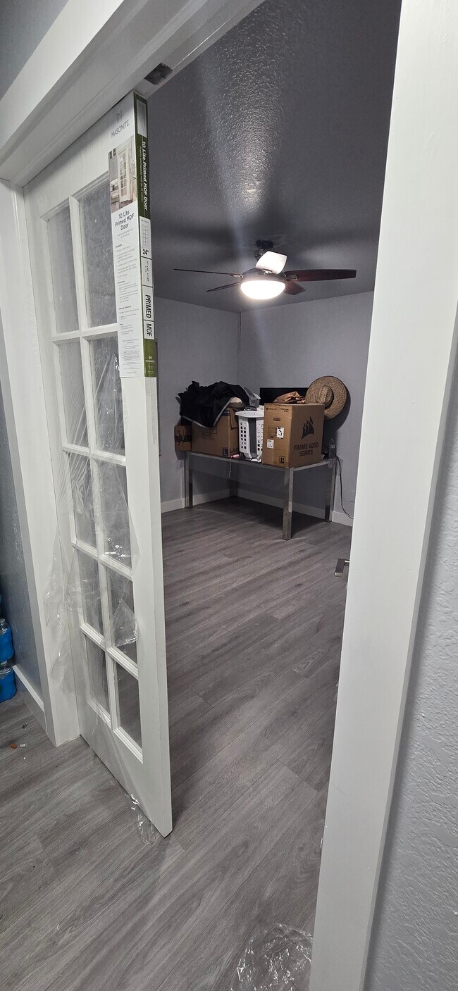 Photo - 2044 44th St S