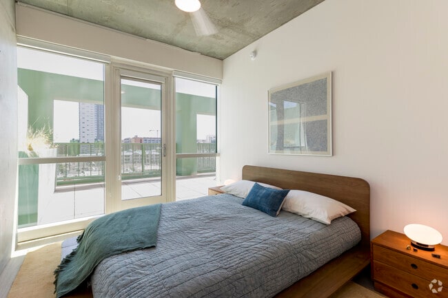 2BR, 2BA - 1,344SF - Primary Bedroom
