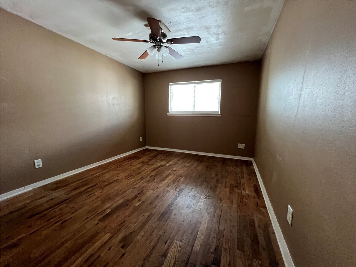 Photo - 1851 W Main St Unit 5