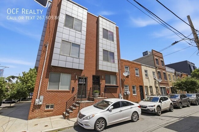 Building Photo - 2249 Kimball St