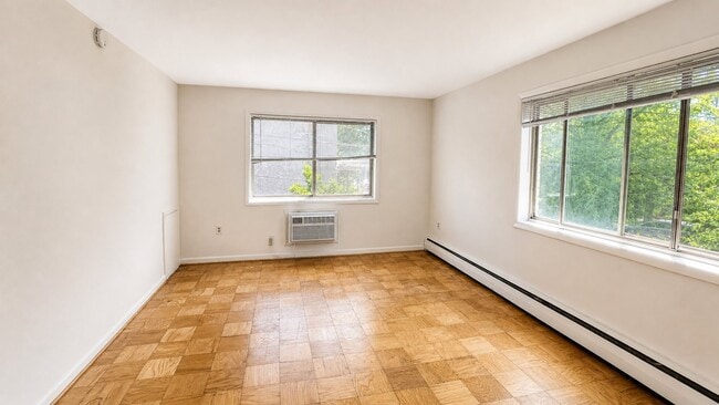 Photo - 4465 MacArthur Blvd NW Unit 111