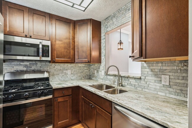 Building Photo - 1794 Bennigan Dr Rental