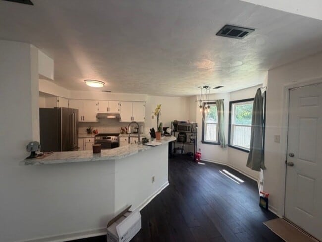 Photo - Saratoga Place