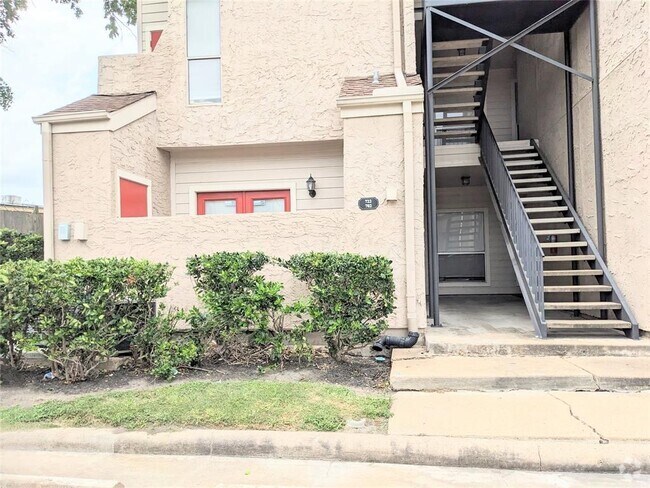 Building Photo - 10855 Meadowglen Ln Unit 702 Rental