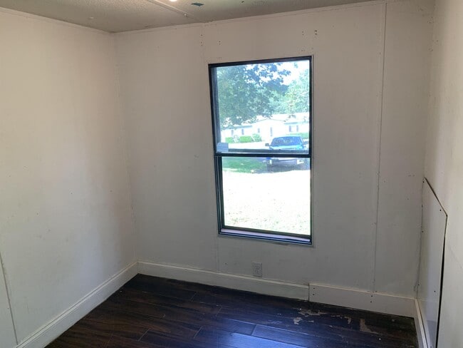 Photo - 6855 Skyview Dr SE