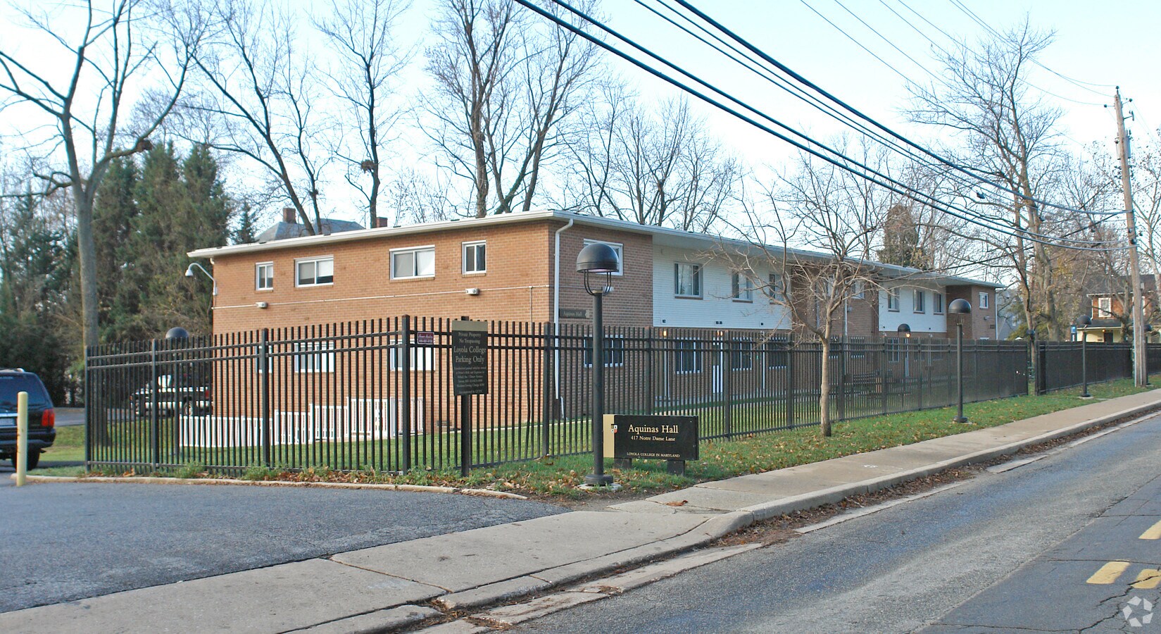 Aquinas Hall - Aquinas Hall Apartments