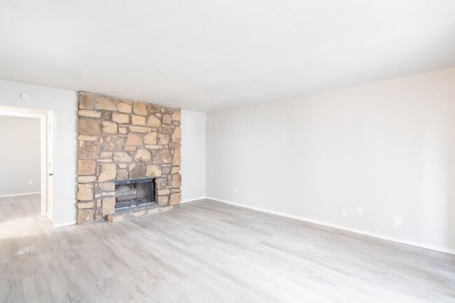 Photo - 1355 E 60th St Unit 1355 B