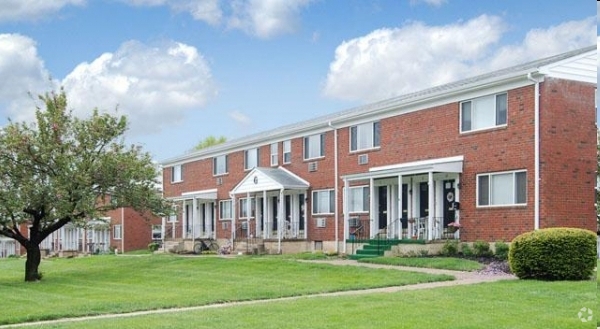 Building Photo - Concord Court Apartments