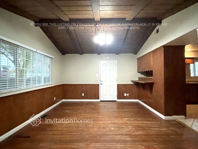 Photo - 640 W El Camino Ave