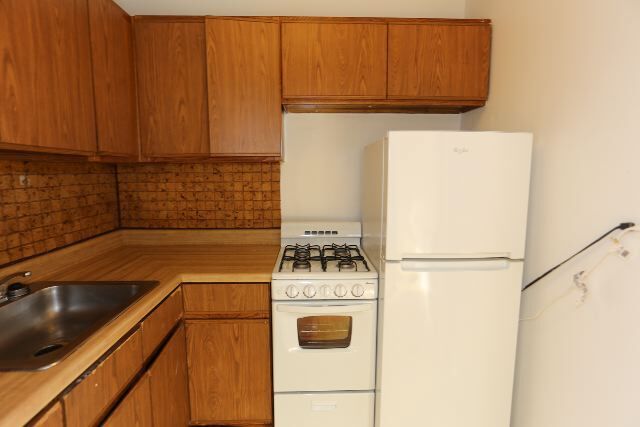 Photo - 653 W Belmont Ave Unit 112