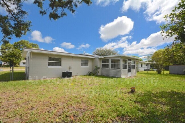 Photo - 2913 Rosemarie Dr