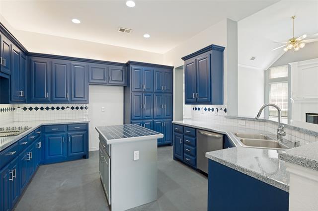 Photo - 3928 Overlake Dr
