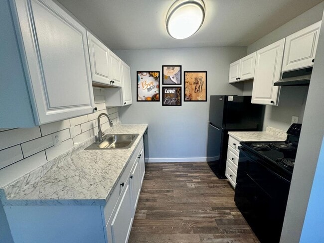 Photo - The Flats at Wilmington Pike - Newly Renov...