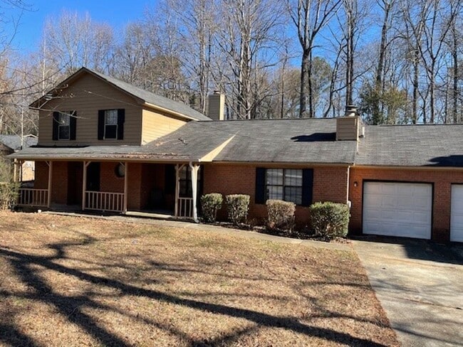 Building Photo - **ASK HOW YOU CAN MOVE IN WITH NO SECURITY DEPOSIT**333 River Brook Trl: 3BD, 2.5BA Duplex only 5...