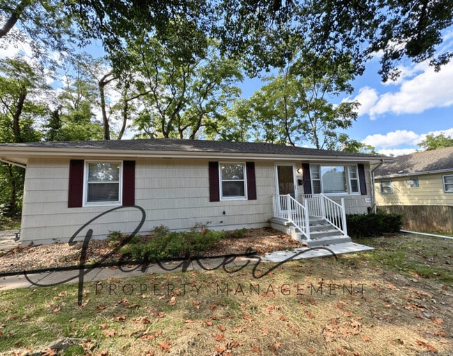 Building Photo - 1510 S Harvard Ave