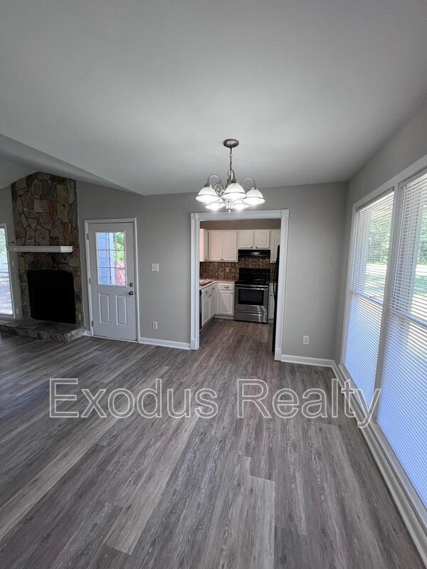 Photo - 157 Maranatha Cir