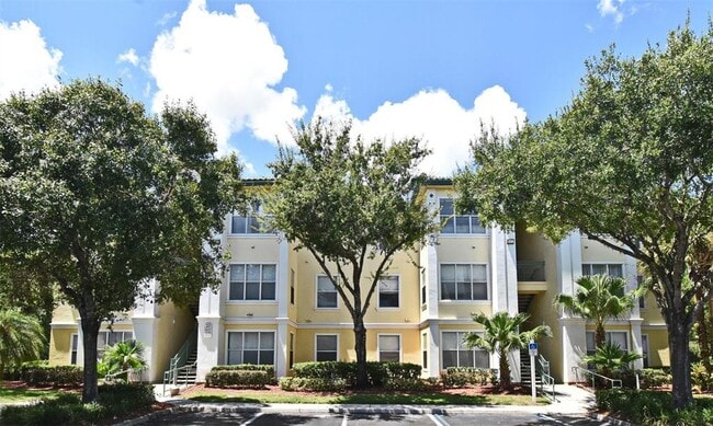 Building Photo - 8929 Legacy Ct Unit 108