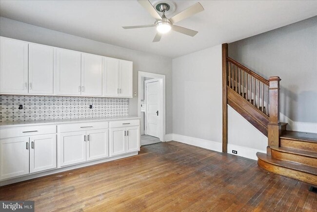 Photo - 1052 Edgar Ave