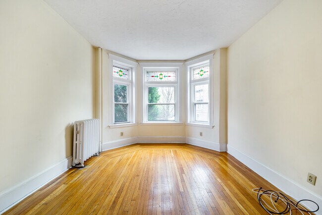 Photo - 137 Peterborough St Unidad 2