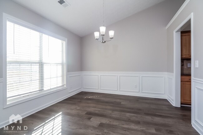 Photo - 405 Bankside Ct