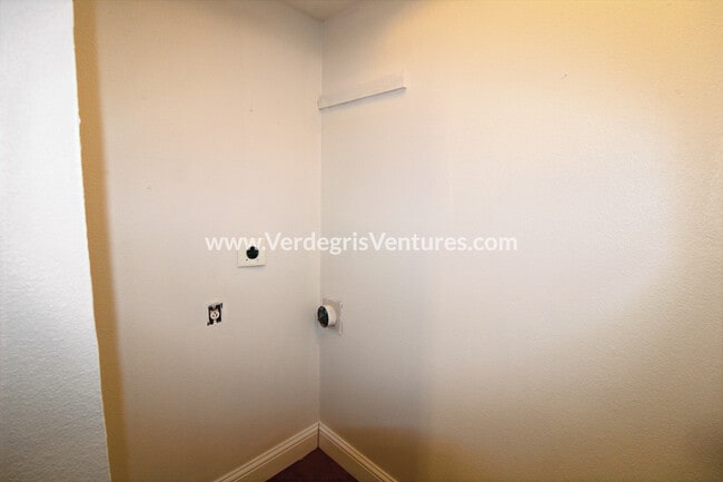 Photo - 5833 Westhaven Dr