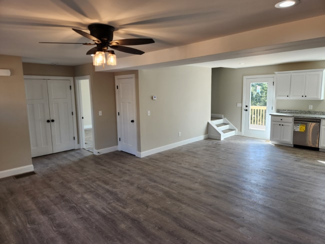 Photo - 240 Grand Oak Ln