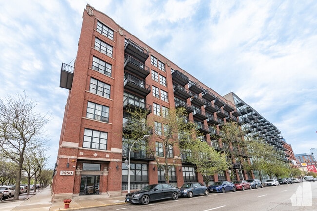 Photo - 1250 W Van Buren St Unit # 0514