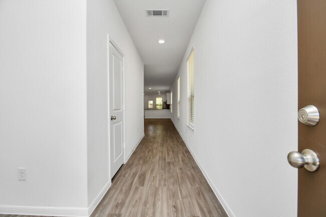 Photo - 16150 Elbridge Ct