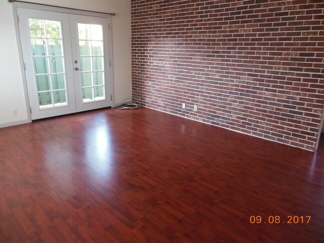 Photo - 833 54th St Apartamentos Unidad 4