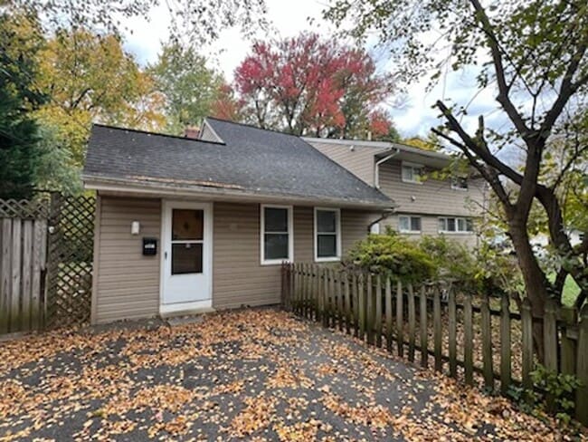 Photo - SINGLE FAMILY HOME IN TWINBROOK FOREST