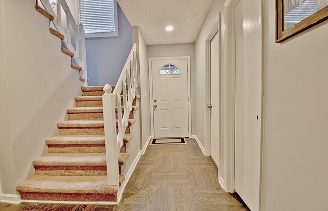 Photo - 85 Cobblestone Creek