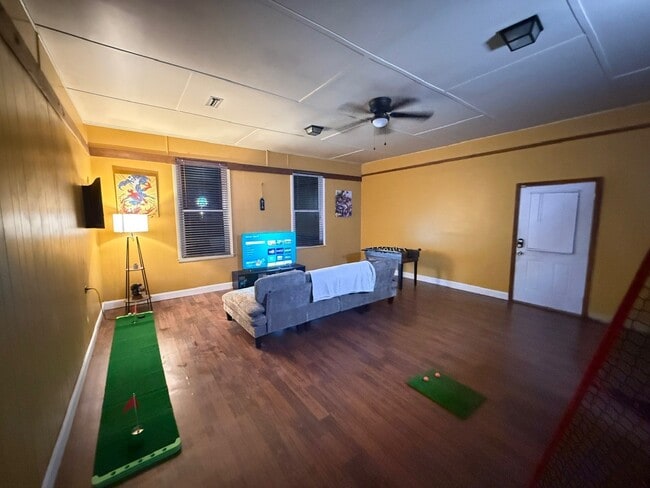 Photo - 4709 Michelle St