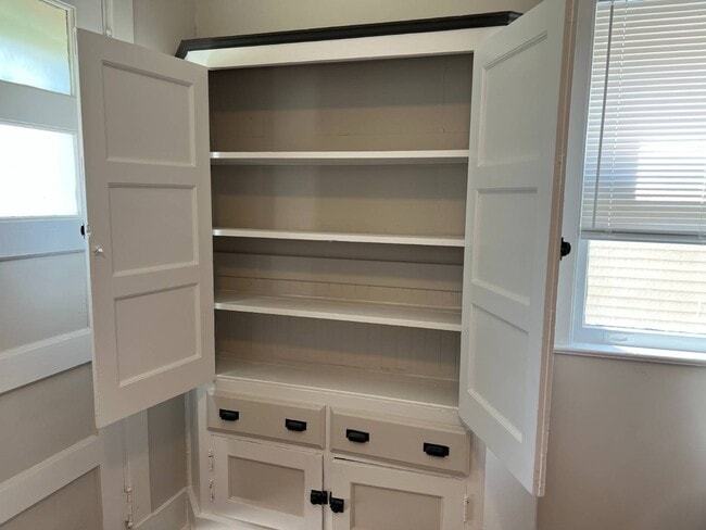 Photo - 1084 Wendell Ave