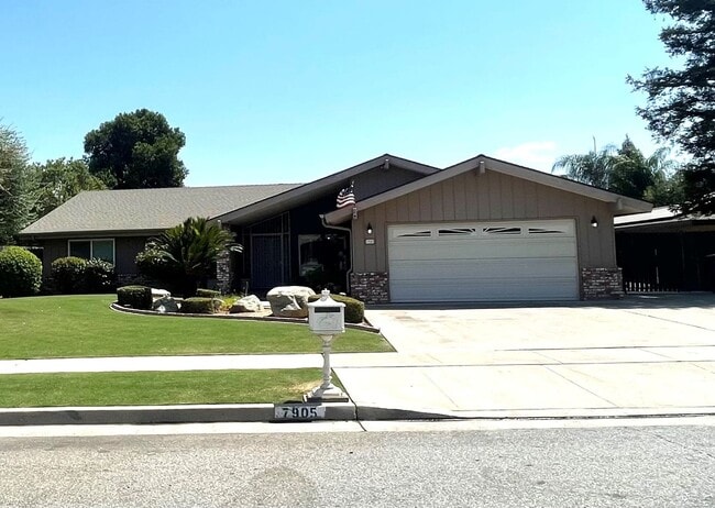 Photo - 7905 Pembroke Ave