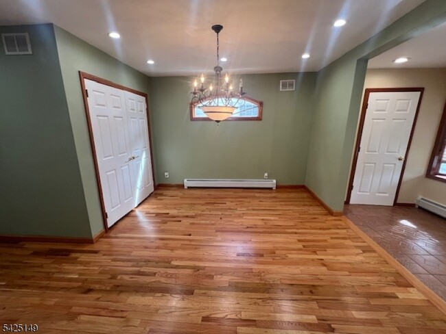 Photo - 81 S Maple Ave