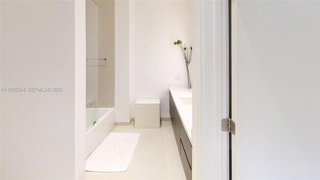 Photo - 851 NE 1st Ave Unit 508