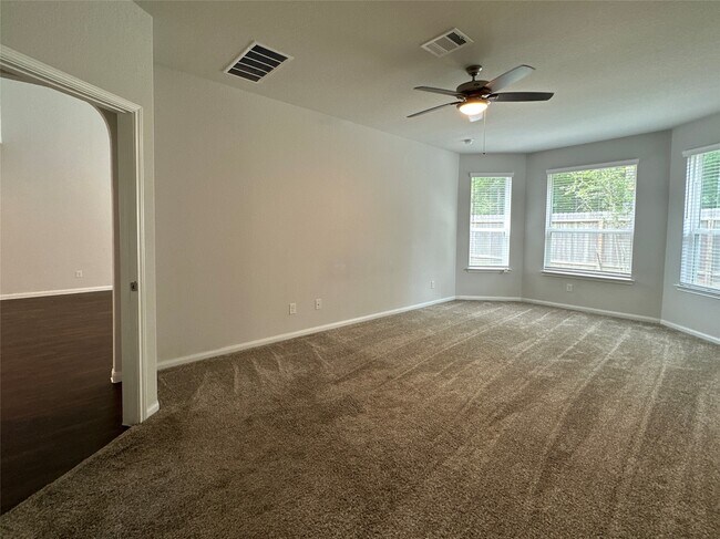 Photo - 2611 Hoffman Ln