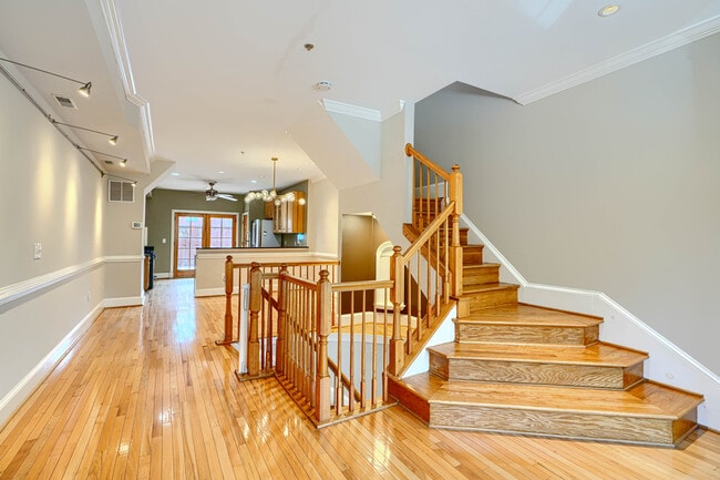Photo - 706 S Bond St Townhome