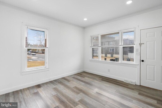 Photo - 302 N Main St Unit 3