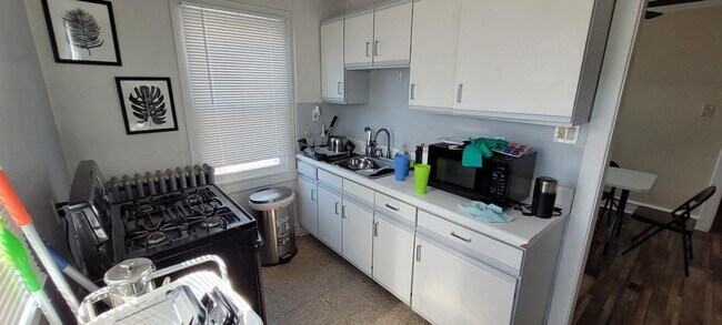 Photo - 302 Burmont Rd Unit 1