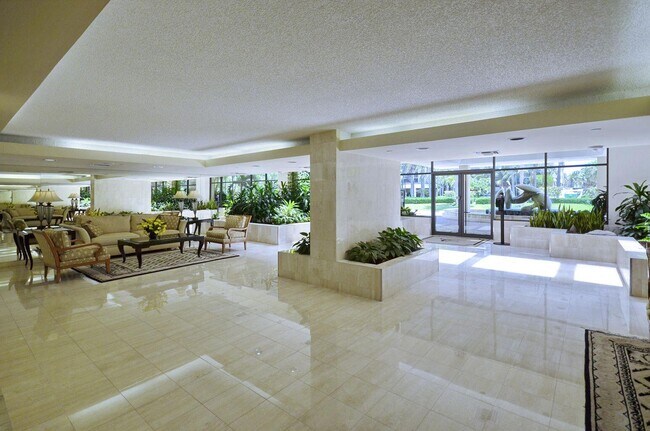 Photo - 3400 S Ocean Blvd Unidad 4h