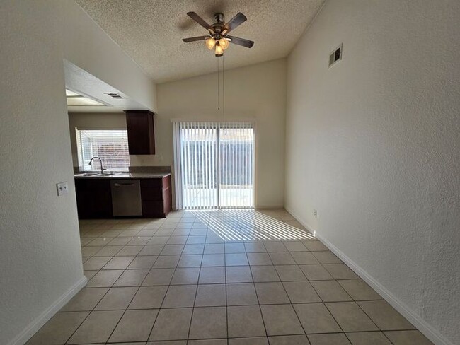 Photo - New Listing!