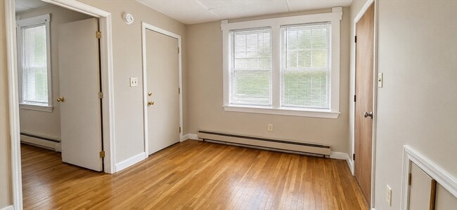 Photo - 35 Clyde St