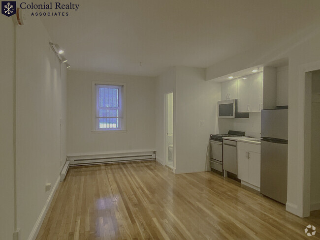 Building Photo - 529 Beacon St Rental