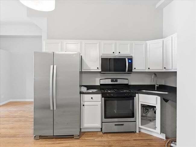 Photo - 1539 N Milwaukee Ave