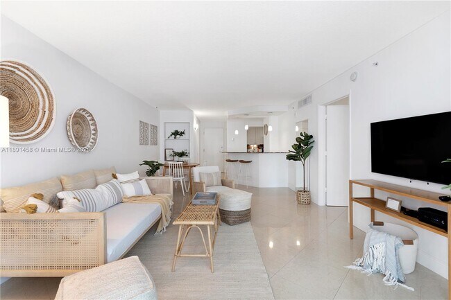 Photo - 6917 Collins Ave Unit 508