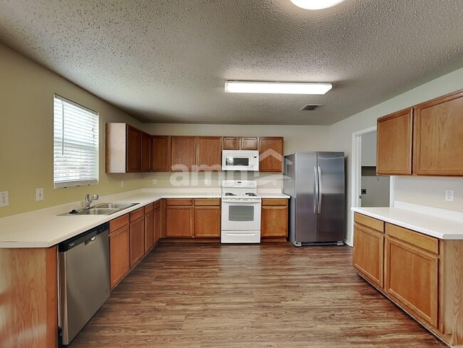 Photo - 16508 Jasmine Springs Dr